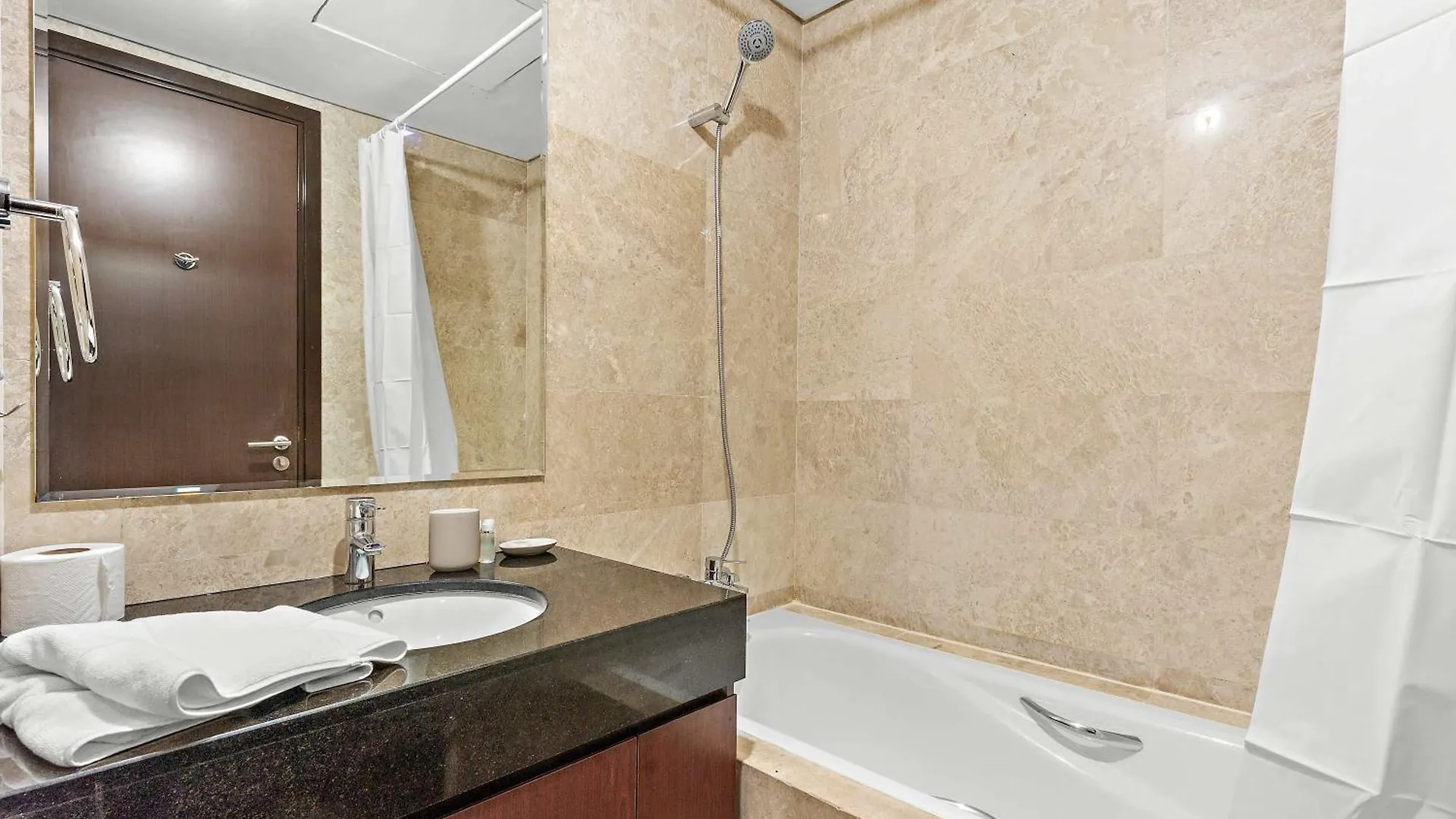Silkhaus Luxury 2Br In Marina Heights Near Canal Abu Dhabi Apartment