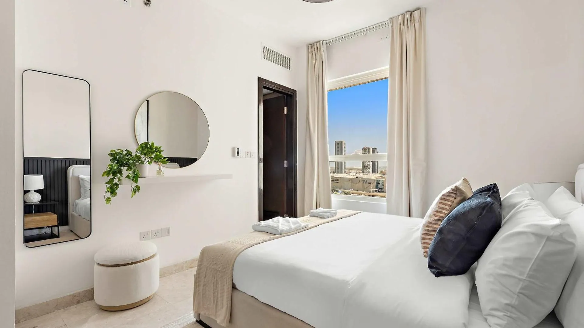 Silkhaus Luxury 2Br In Marina Heights Near Canal Abu Dhabi 0*,  United Arab Emirates
